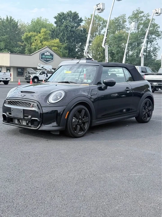 2024 Mini Mini 3rd Gen - Image 2 of 13