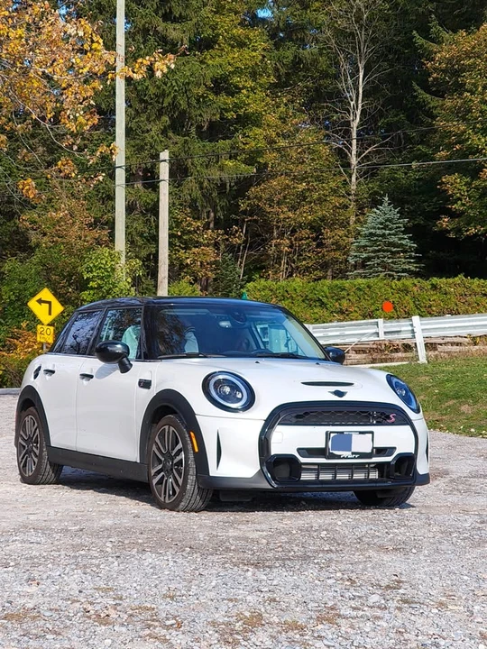 2024 Mini Mini Cooper S 3rd Gen - Image 4 of 5