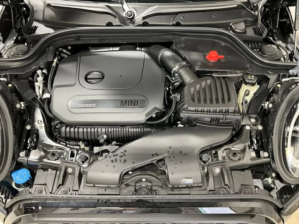 2024 Mini Mini Cooper S 3rd Gen - Image 12 of 19