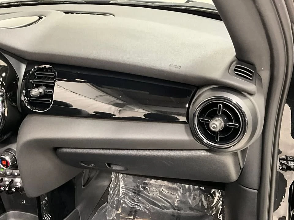 2024 Mini Mini Cooper S 3rd Gen - Image 16 of 19