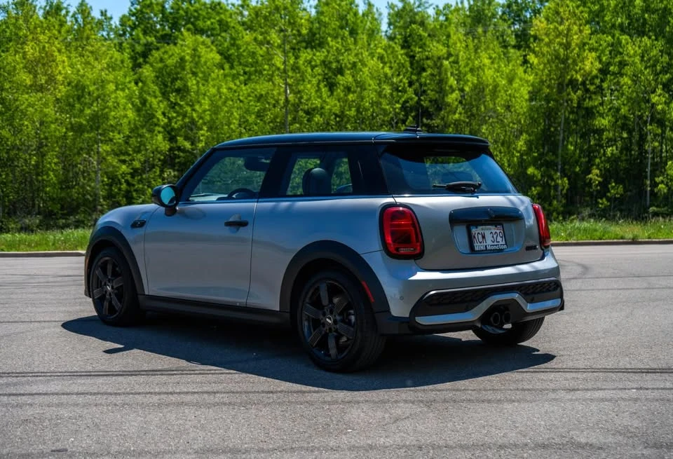 2024 Mini Mini Cooper S 3rd Gen - Image 5 of 20