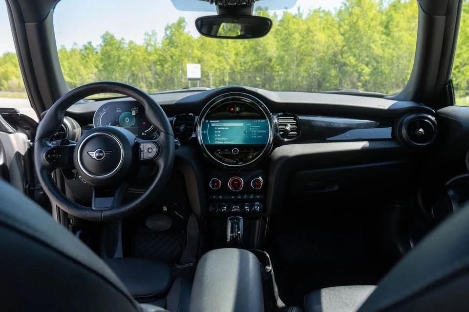 2024 Mini Mini Cooper S 3rd Gen - Image 16 of 20
