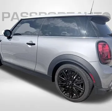 2024 MINI Cooper S Iconic