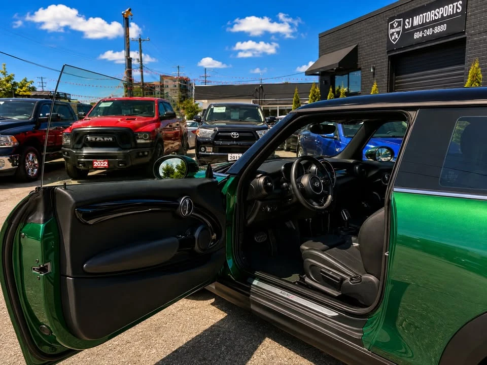 2024 Mini Mini Cooper S 3rd Gen - Image 8 of 20