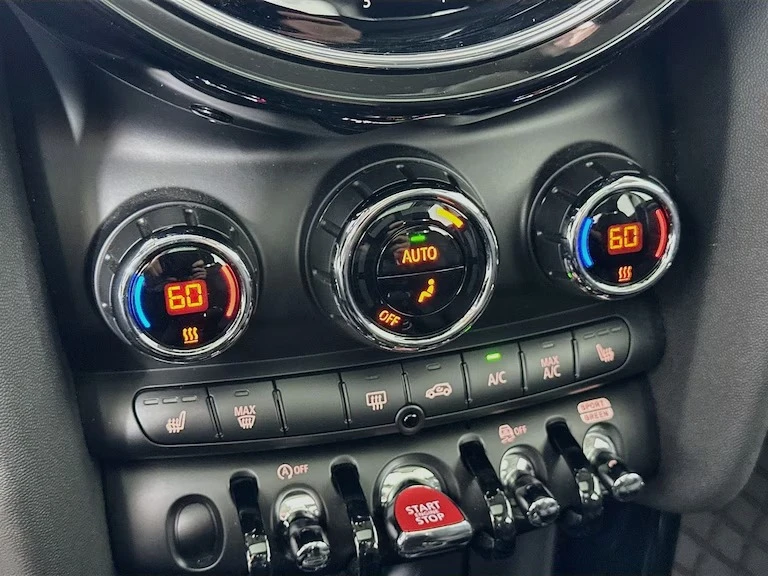 2024 Mini Mini Cooper S 3rd Gen - Image 13 of 19