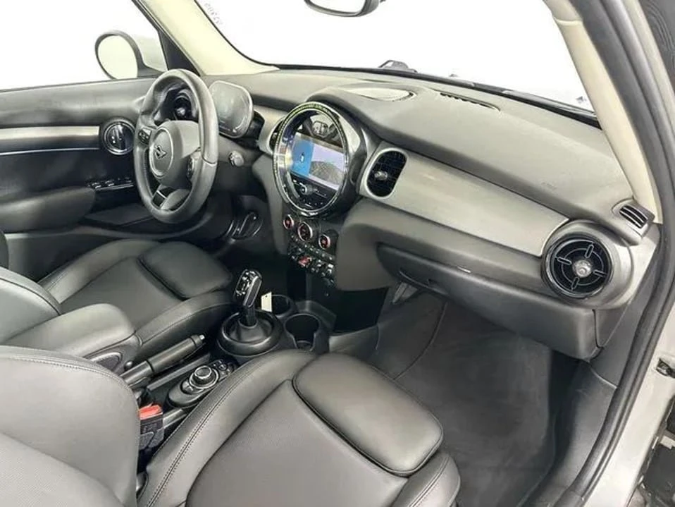 2024 Mini Mini Cooper S 3rd Gen - Image 19 of 20