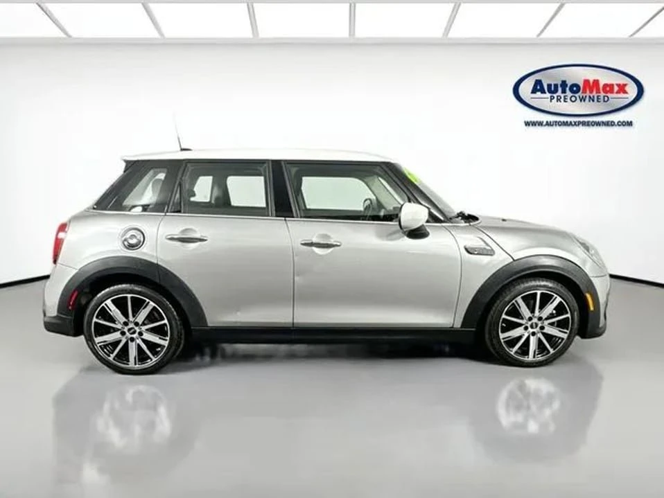 2024 Mini Mini Cooper S 3rd Gen - Image 10 of 20