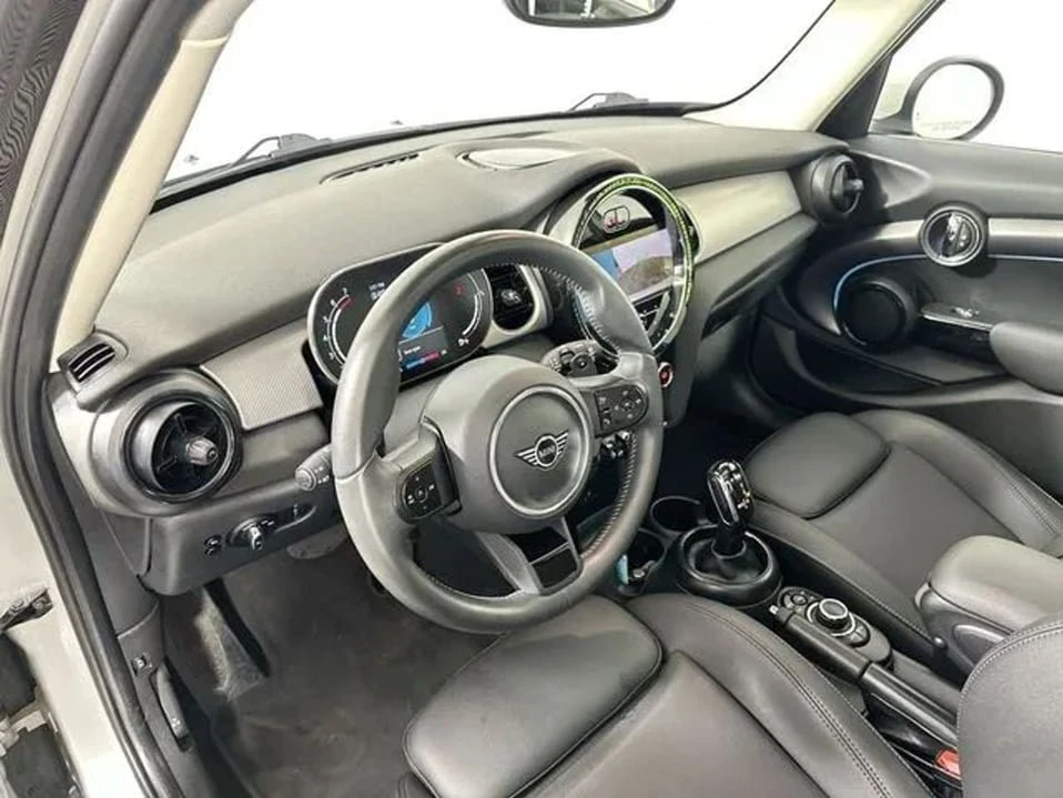 2024 Mini Mini Cooper S 3rd Gen - Image 17 of 20