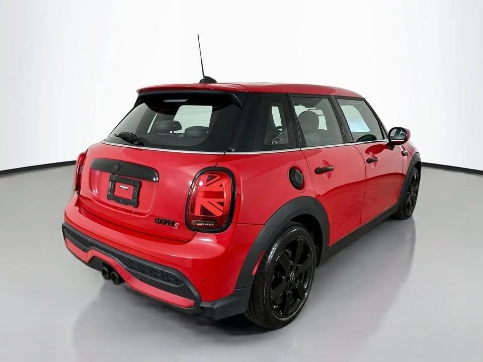 2024 Mini Mini Cooper S 3rd Gen - Image 5 of 19