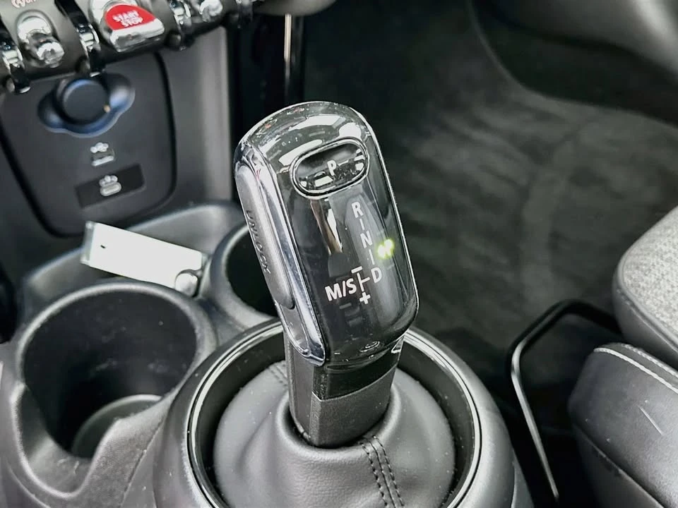 2024 Mini Mini Cooper S 3rd Gen - Image 16 of 19