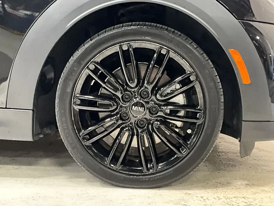2024 Mini Mini Cooper S 3rd Gen - Image 9 of 19