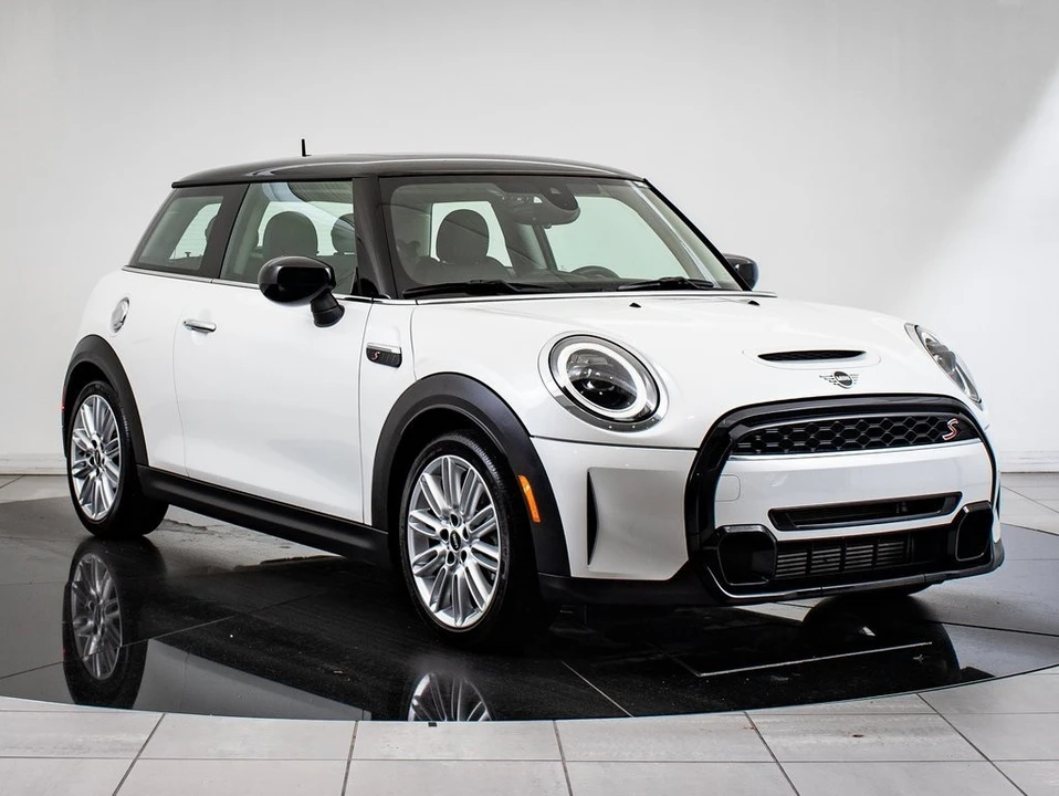 2024 Mini Mini Cooper S 3rd Gen - Image 12 of 21