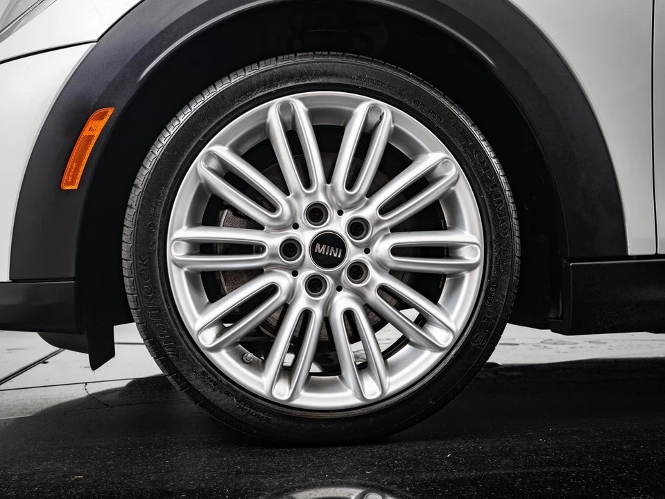 2024 Mini Mini Cooper S 3rd Gen - Image 13 of 21