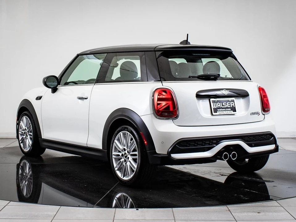 2024 Mini Mini Cooper S 3rd Gen - Image 6 of 21
