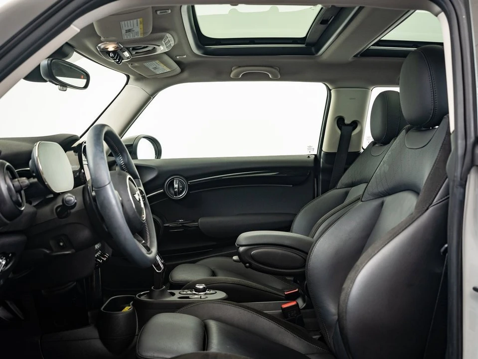 2024 Mini Mini Cooper S 3rd Gen - Image 19 of 21