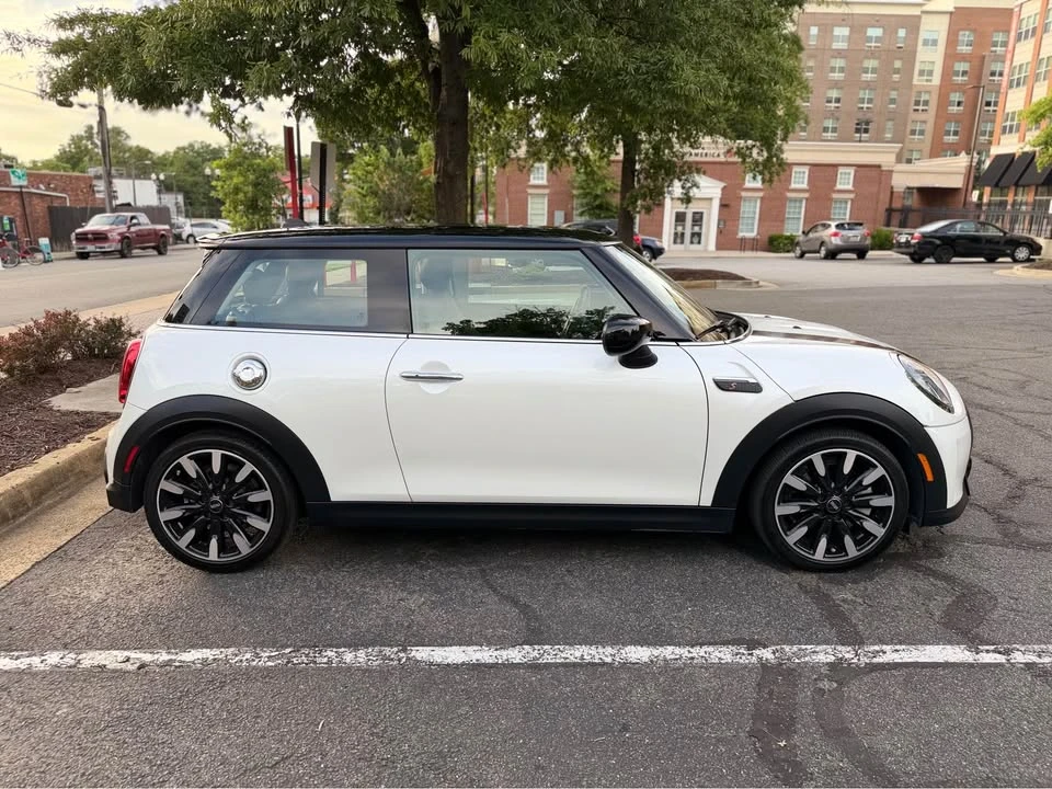 2024 Mini Mini Cooper S 3rd Gen - Image 8 of 20