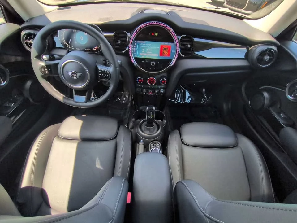 2024 Mini Mini Cooper S 3rd Gen - Image 16 of 20