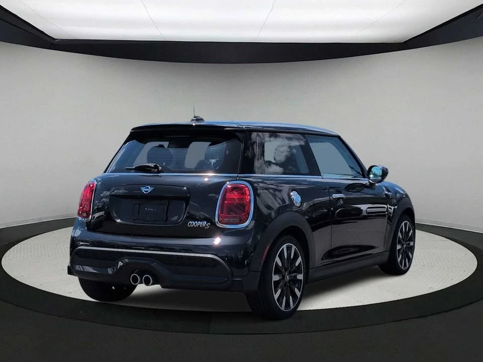 2024 Mini Mini Cooper S 3rd Gen - Image 8 of 20
