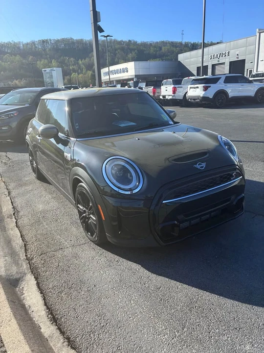 2024 Mini Mini Cooper S 3rd Gen - Image 2 of 9