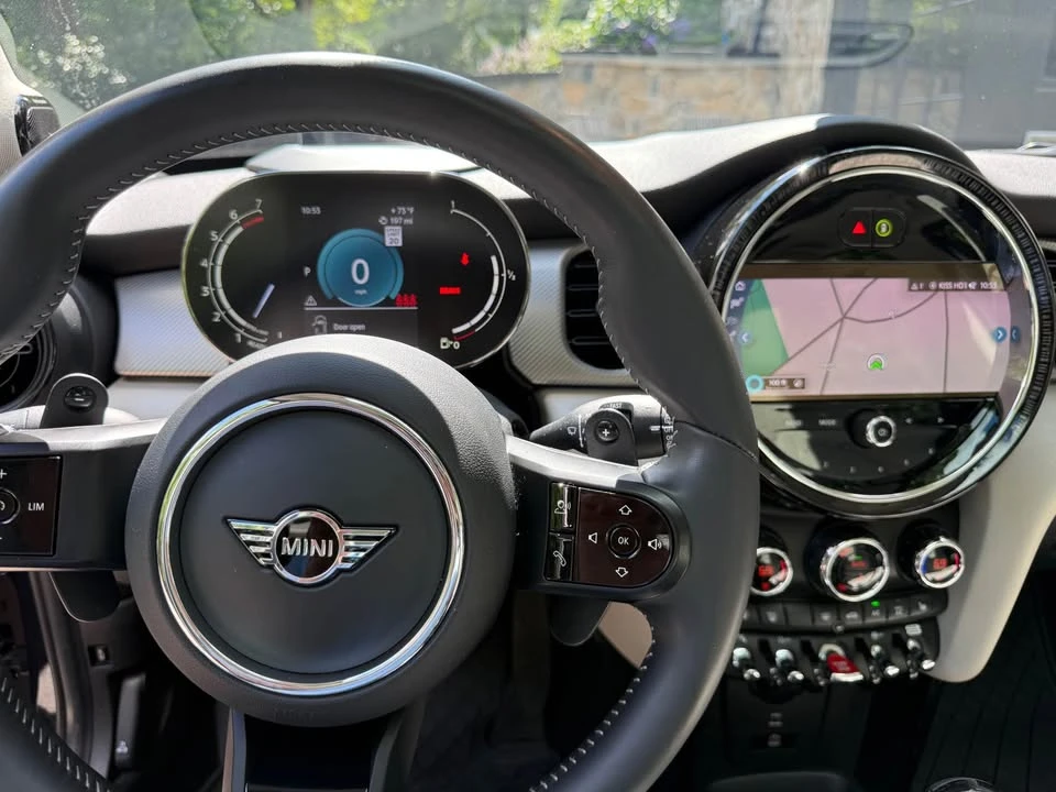 2024 Mini Mini Cooper S 3rd Gen - Image 9 of 10