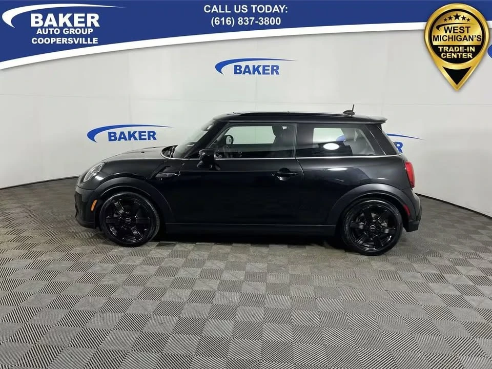2024 Mini Mini Cooper S 3rd Gen - Image 4 of 16