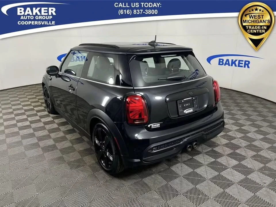 2024 Mini Mini Cooper S 3rd Gen - Image 5 of 16