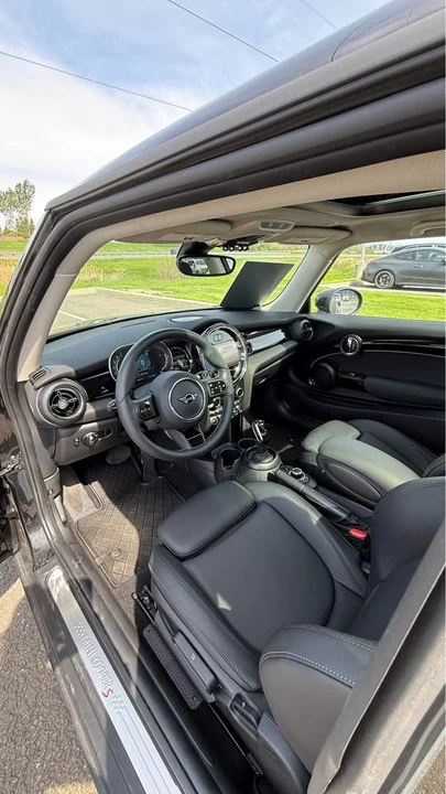 2024 Mini Mini Cooper S 3rd Gen - Image 9 of 15
