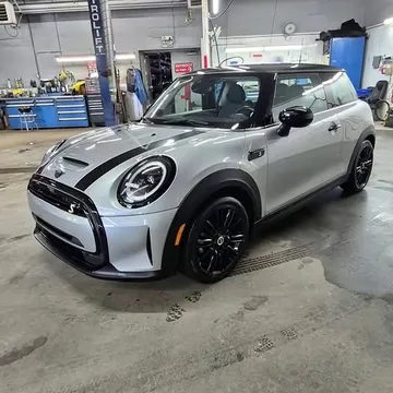 2024 MINI Cooper SE Premier