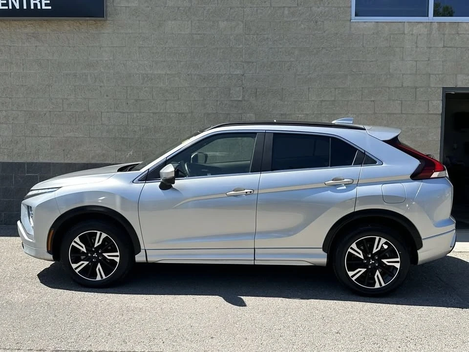 2024 Mitsubishi Eclipse Cross - Image 2 of 19