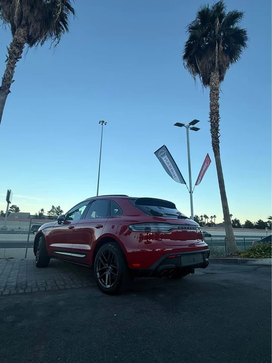 2024 Porsche Macan Turbo - Image 4 of 7
