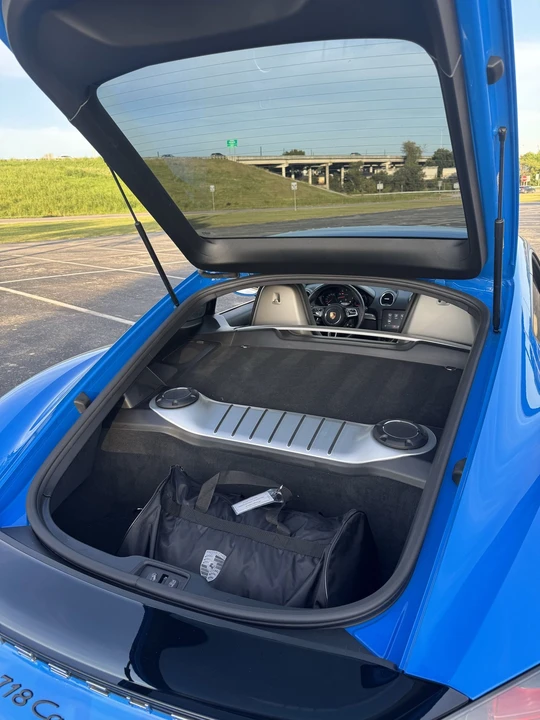 2024 Porsche - Image 12 of 16