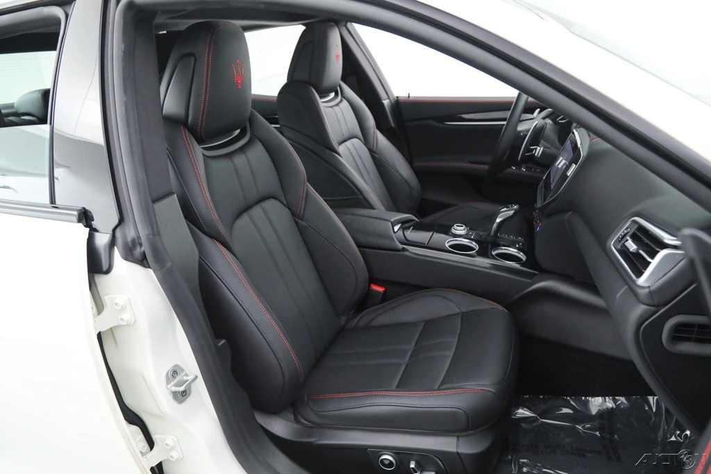2024 Maserati Ghibli 3rd Gen - Image 15 of 21