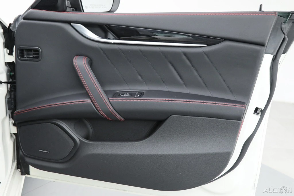 2024 Maserati Ghibli 3rd Gen - Image 13 of 21