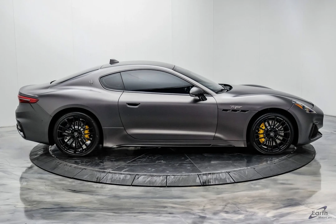 2024 Maserati GranTurismo Trofeo - Image 25 of 31