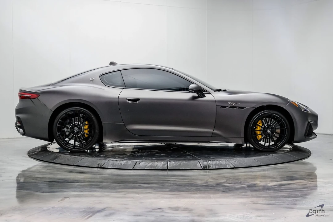 2024 Maserati GranTurismo Trofeo - Image 24 of 31