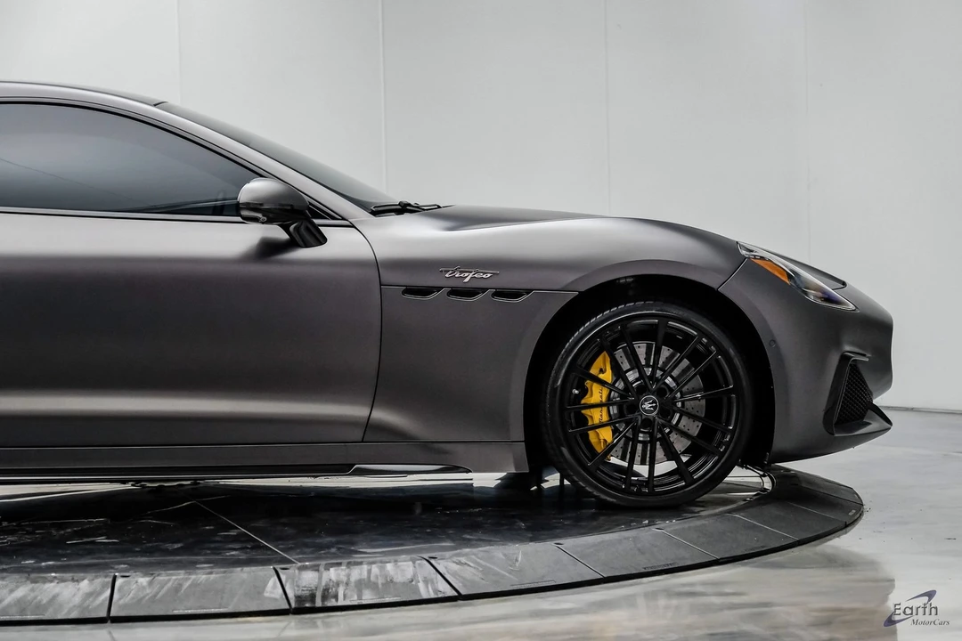 2024 Maserati GranTurismo Trofeo - Image 27 of 31