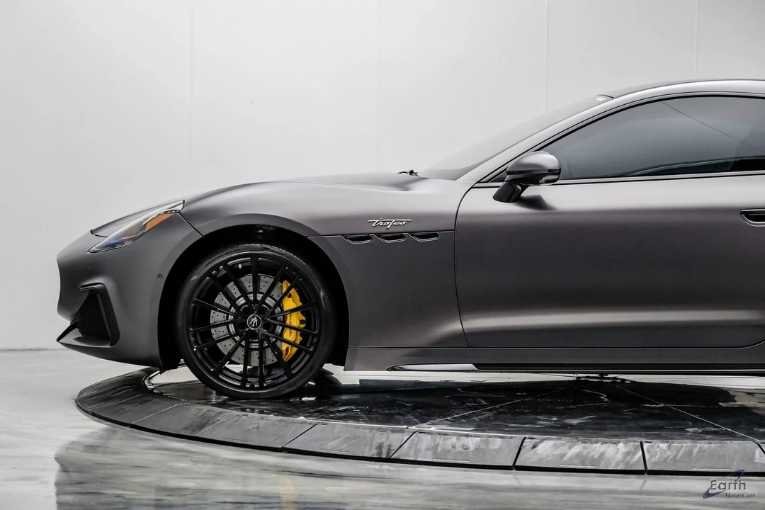 2024 Maserati GranTurismo Trofeo - Image 10 of 31