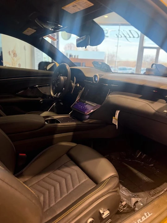 2024 Maserati - Image 6 of 8