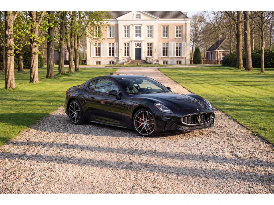 2024 Maserati GranTurismo 2nd Gen - Image 9 of 11