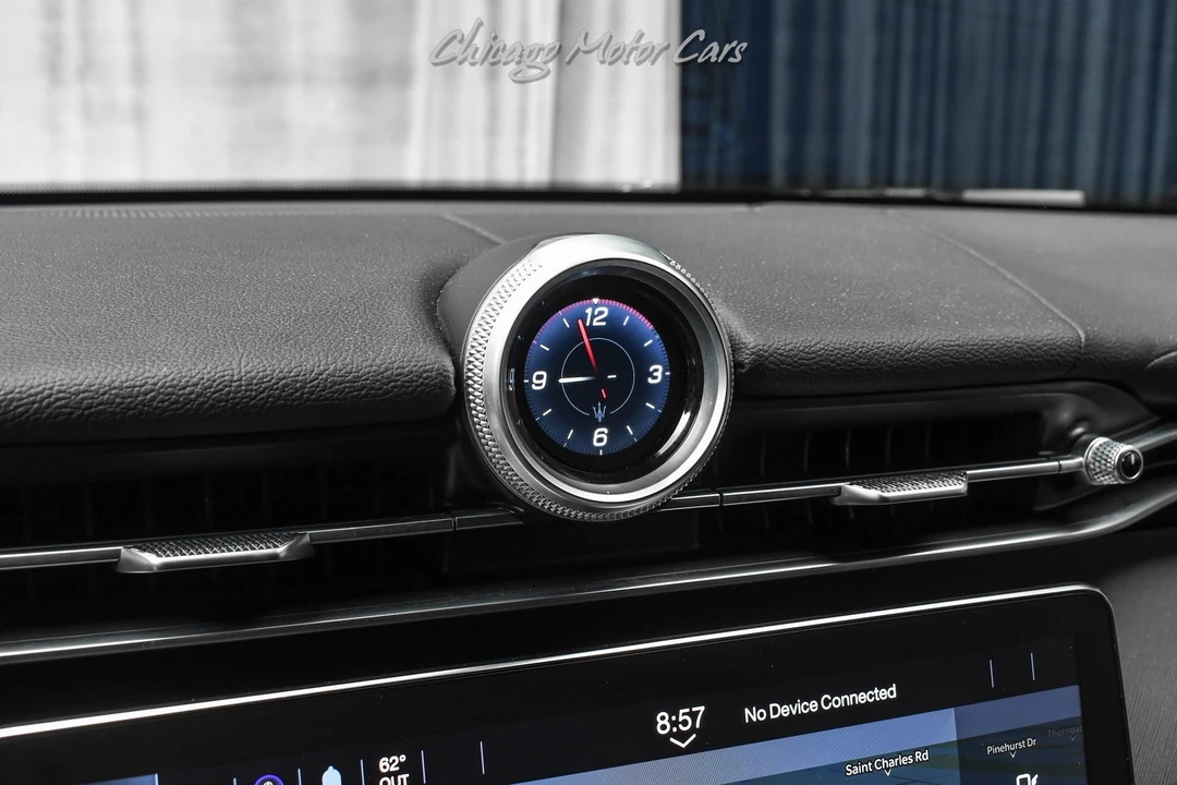 2024 Maserati Grecale - Image 10 of 31