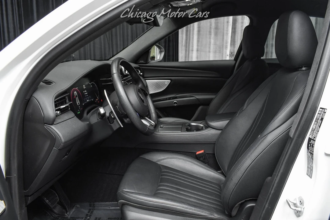 2024 Maserati Grecale - Image 18 of 31