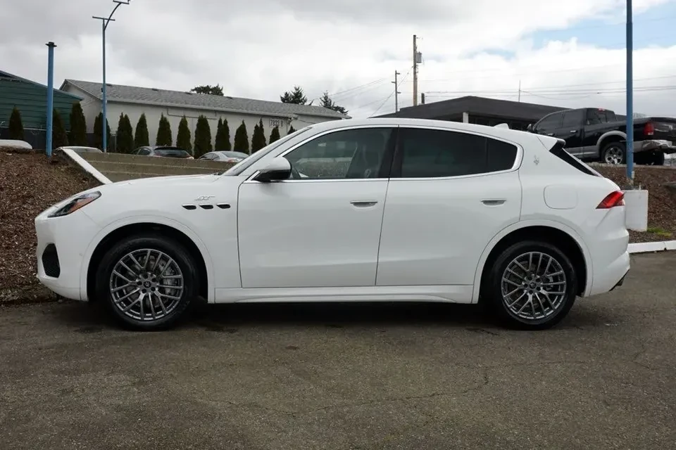 2024 Maserati Grecale - Image 5 of 20