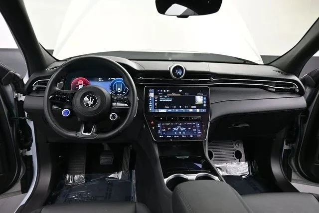 2024 Maserati Grecale - Image 13 of 17
