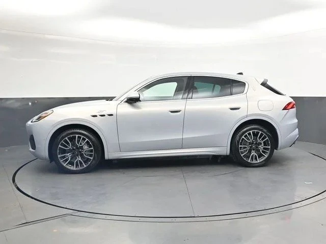 2024 Maserati Grecale - Image 6 of 17