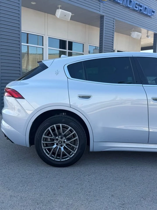 2024 Maserati Grecale - Image 8 of 20