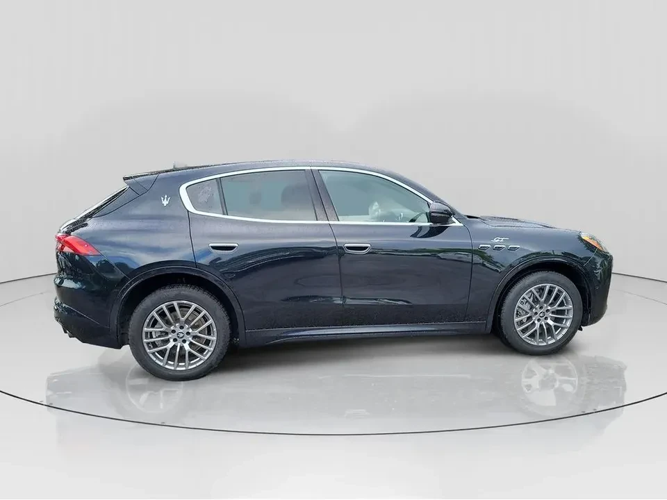 2024 Maserati Grecale - Image 4 of 9