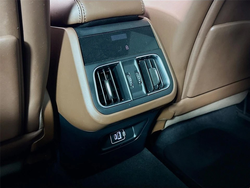 2024 Maserati Grecale - Image 22 of 31