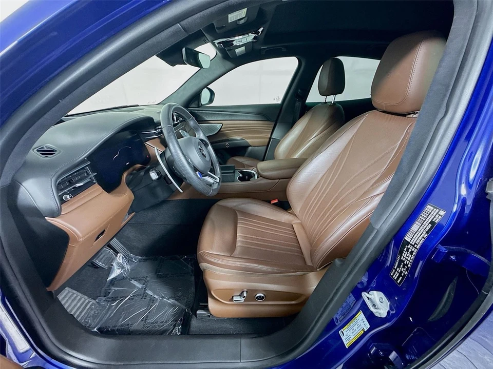 2024 Maserati Grecale - Image 2 of 31