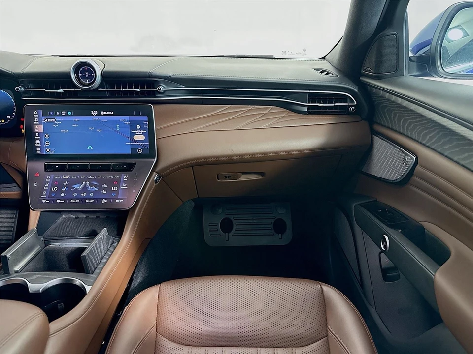 2024 Maserati Grecale - Image 27 of 31