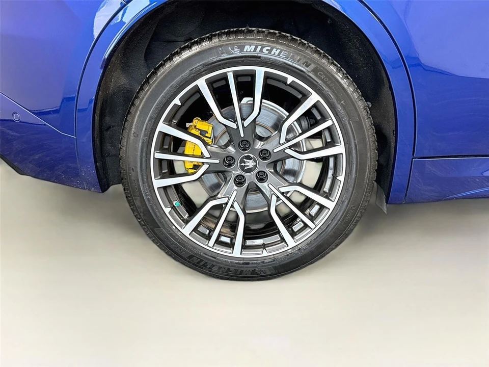 2024 Maserati - Image 21 of 26